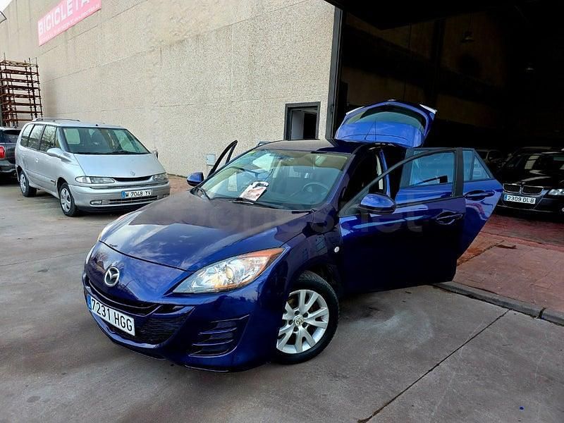 Usado Mazda 3 Style 105 CV (77 kW) 2011 Azul Berlina