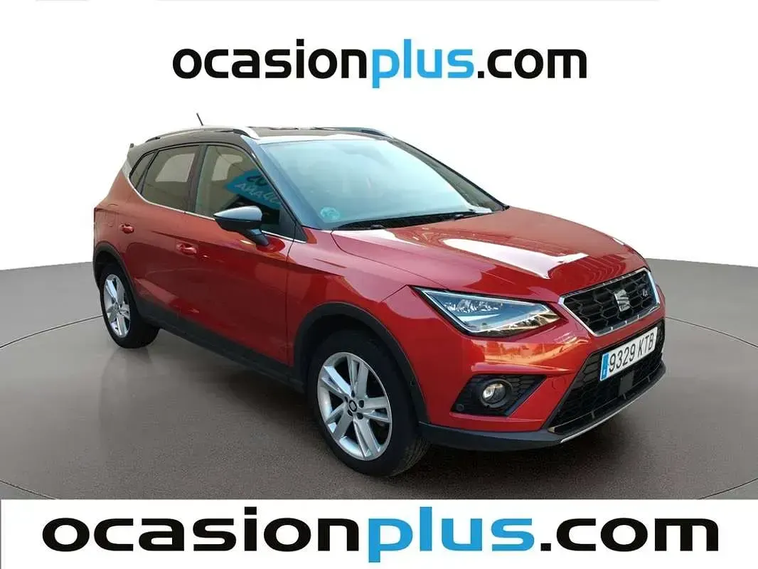 Usado Seat Arona Ecomotive 116 CV (85 kW) 2019 Rojo SUV