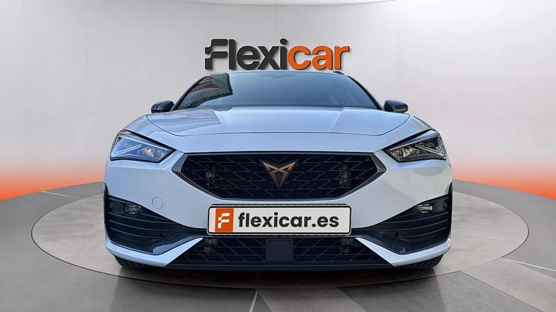 Usado Cupra Leon 150 CV (110 kW) 2023 Blanco Familiar