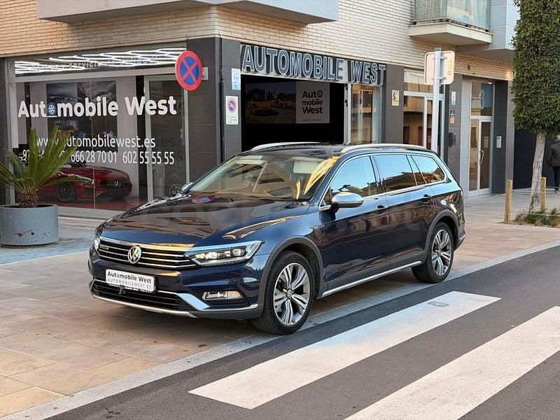 Usado VW Passat Alltrack 190 CV (139 kW) 2016 Azul Familiar