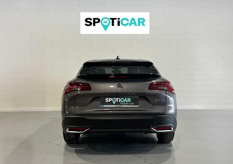 Usado Citroën C5 X Shine 179 CV (131 kW) 2024 Gris Familiar