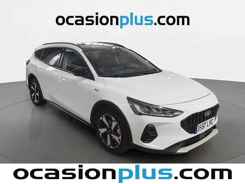 Usado Ford Focus Active 125 CV (91 kW) 2021 Blanco Utilitario