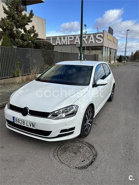 Blanco Usado 2016 VW Golf VII Sportline Berlina | 13.990 € (Buen precio) - Imagen 1/4