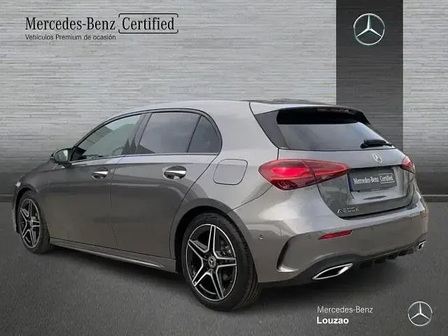 Usado Mercedes A200 150 CV (110 kW) 2025 Gris montaña