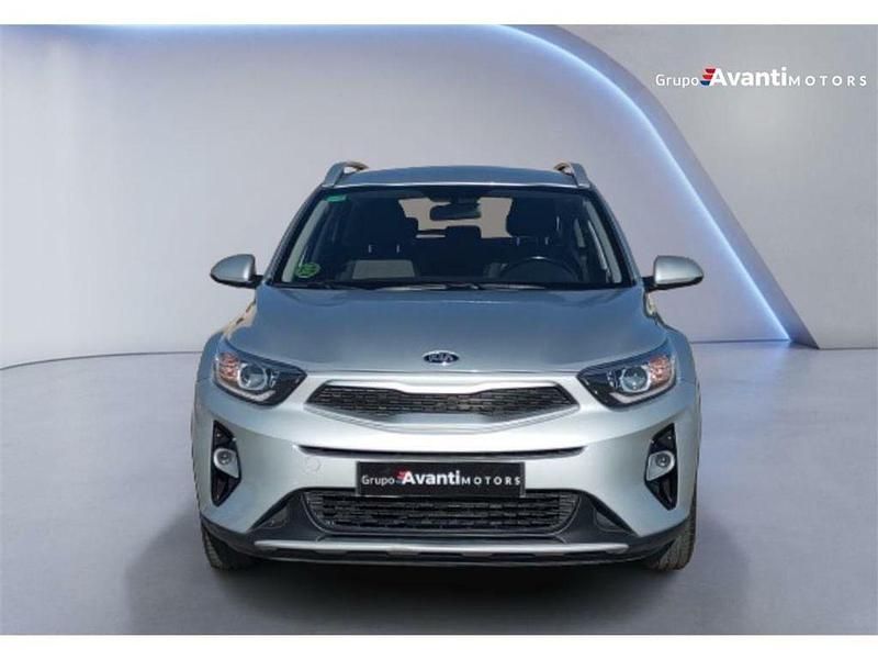 Usado Kia Stonic 84 CV (61 kW) 2019 Plata SUV