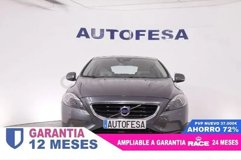 Usado Volvo V40 Summum 150 CV (110 kW) 2013 Blanco Berlina