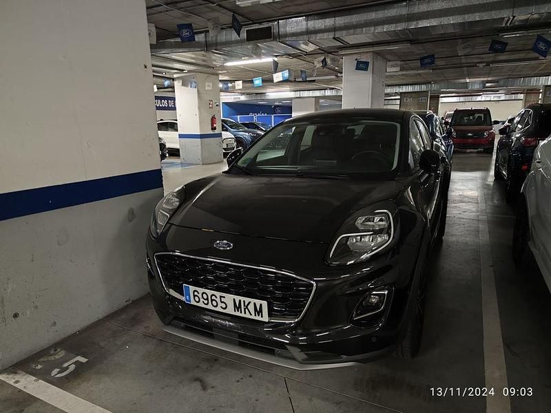 Negro Usado 2023 Ford Puma Titanium SUV | 24.900 € (Un poco caro) - Imagen 1/4