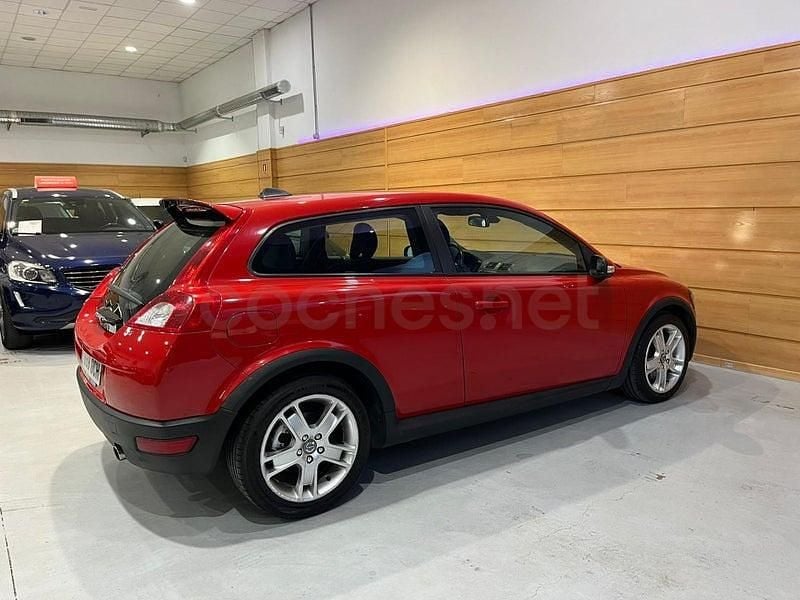 Usado Volvo C30 Summum 180 CV (132 kW) 2008 Rojo Utilitario