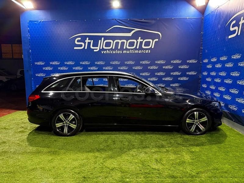 Usado Mercedes C220 200 HP (147 kW) 2022 Preto Carrinha