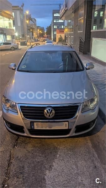 Gris / plata Usado 2009 VW Passat Advance Familiar | 3200 € (Super precio) - Imagen 1/4
