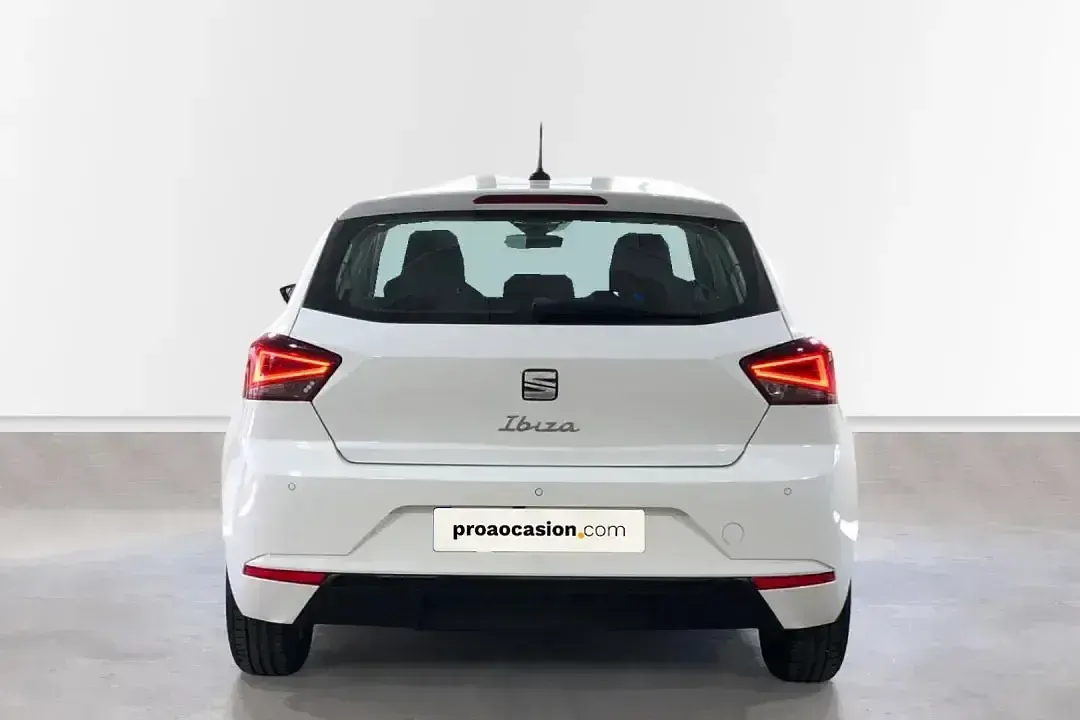 Usado Seat Ibiza Style 110 CV (80 kW) 2023 Blanco Utilitario