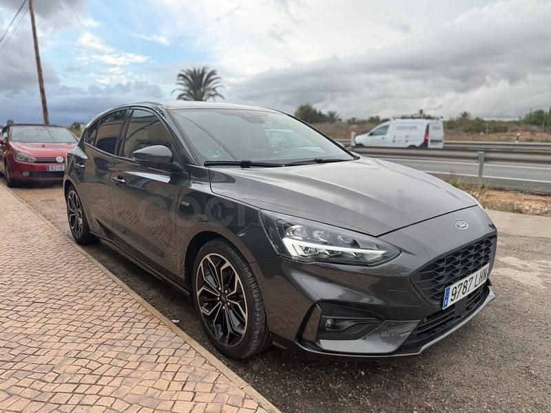 Używany Ford Focus ST-Line 150 KM (110 kW) 2019 Szary Sedan/Limuzyna