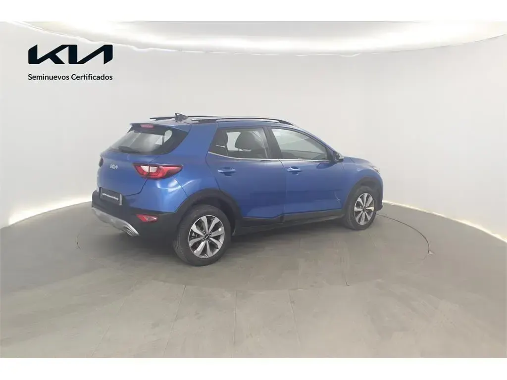 Usado Kia Stonic 101 CV (74 kW) 2025 Blanco SUV