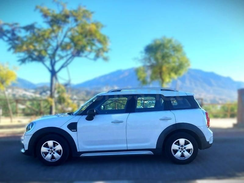 Usado Mini One Countryman 102 CV (75 kW) 2019 Blanco SUV