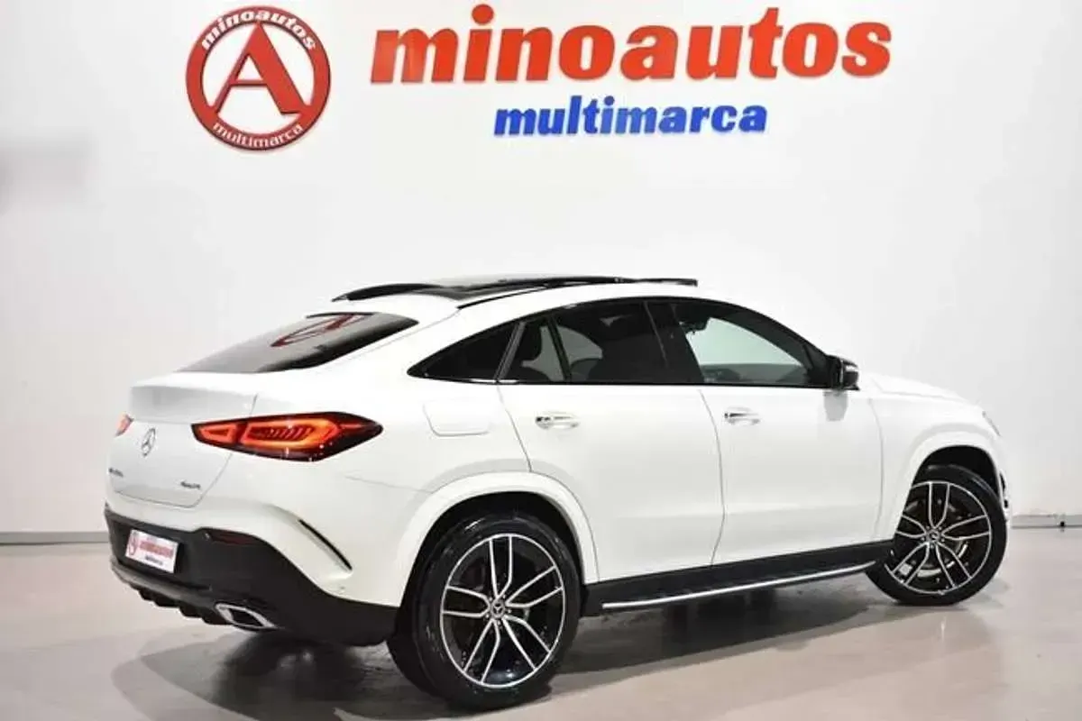 Usado Mercedes 320 AMG line 321 CV (236 kW) 2022 Blanco SUV