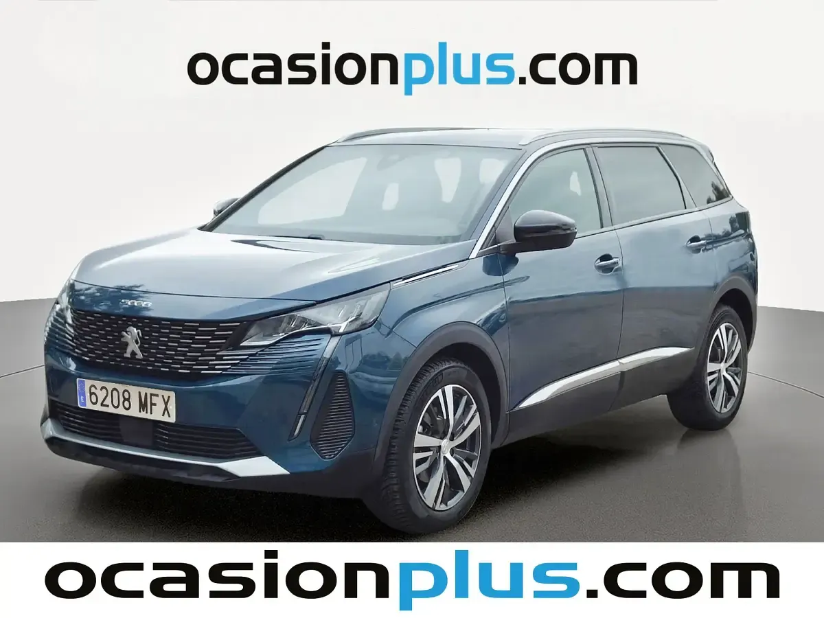 Usado Peugeot 5008 Allure 131 HP (96 kW) 2023 SUV