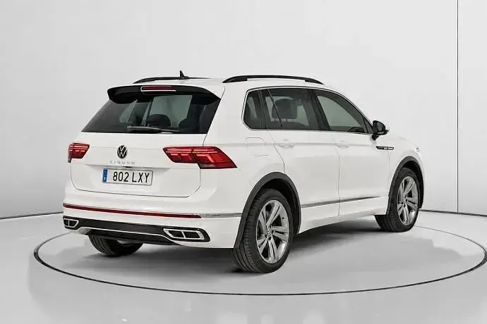 Usado VW Tiguan R-line 150 CV (110 kW) 2022 SUV