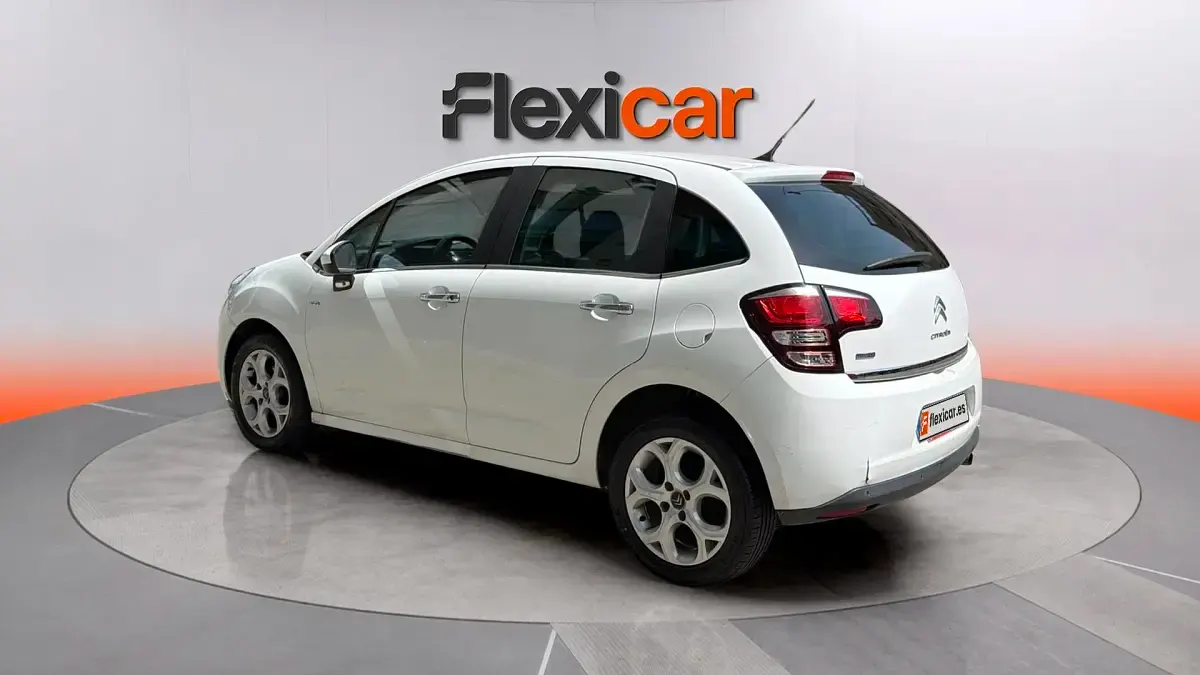 Usado Citroën C3 Exclusive 99 CV (72 kW) 2016 Blanco Berlina