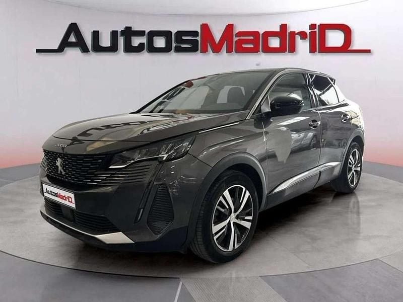 Usado Peugeot 3008 Allure 131 CV (96 kW) 2022 Gris SUV