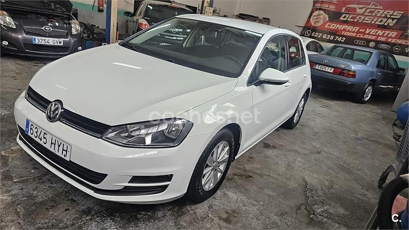 Usado VW Golf VII Advance 105 CV (77 kW) 2014 Blanco Berlina