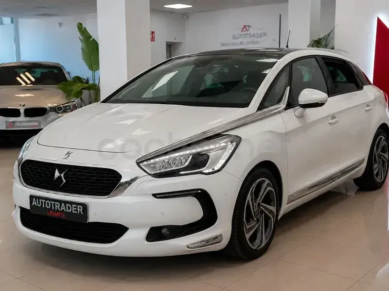 Usado DS Automobiles DS5 Design 181 CV (133 kW) 2016 Blanco Utilitario