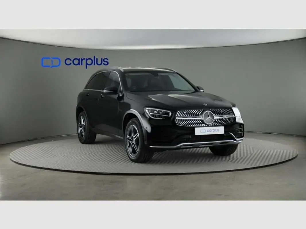 Usado Mercedes GLC300e 320 CV (235 kW) 2021 Negro SUV