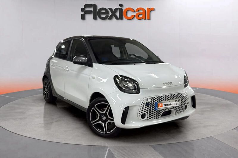 Blanco Usado 2021 Smart ForFour Electric Drive Utilitario | 11.690 € (Un poco caro) - Imagen 1/4