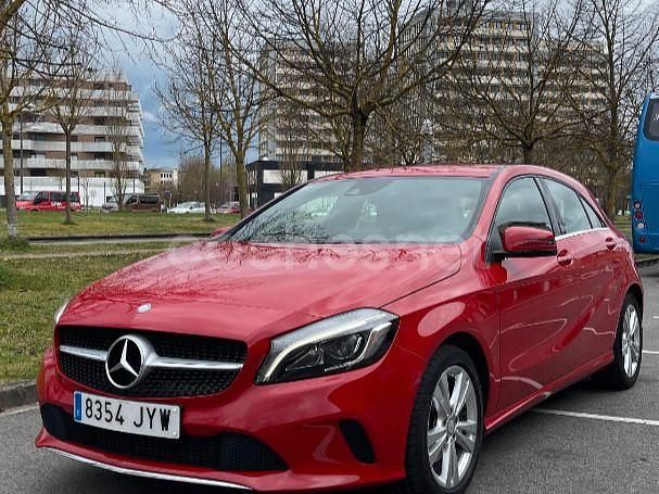 Rojo Usado 2017 Mercedes A200 Berlina | 17.999 € (Precio justo) - Imagen 1/4