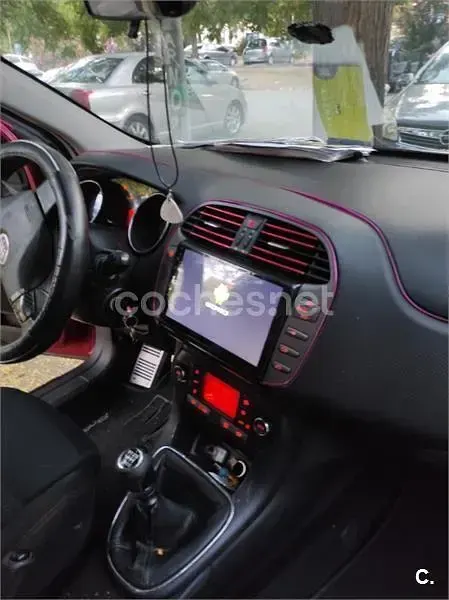 Usado Fiat Bravo Dynamic 120 CV (88 kW) 2008 Rojo Utilitario