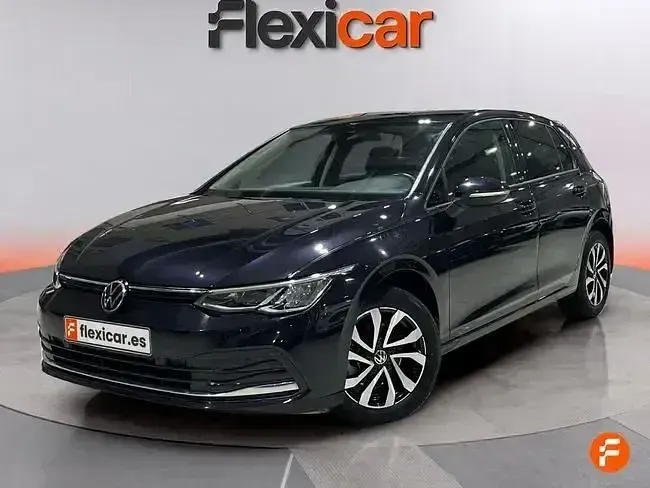Usado VW Golf VII 115 CV (84 kW) 2021 Negro Utilitario
