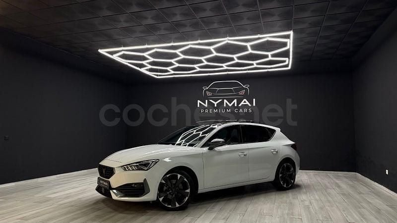 Usado Cupra Leon 150 CV (110 kW) 2024 Blanco Berlina