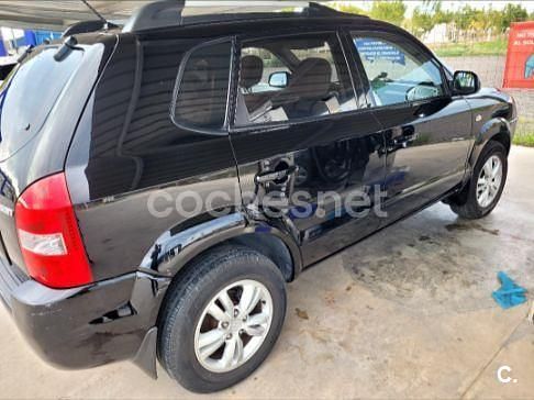 Usado Hyundai Tucson Comfort 142 CV (104 kW) 2009 Negro SUV