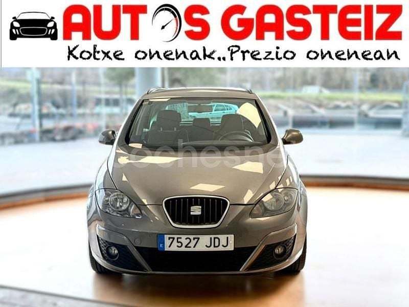 Usado Seat Altea XL I-Tech 140 CV (102 kW) 2015 Gris / plata Monovolumen