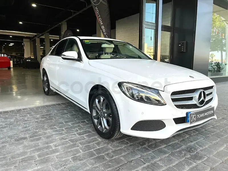 Usado Mercedes C220 170 CV (125 kW) 2018 Blanco Berlina