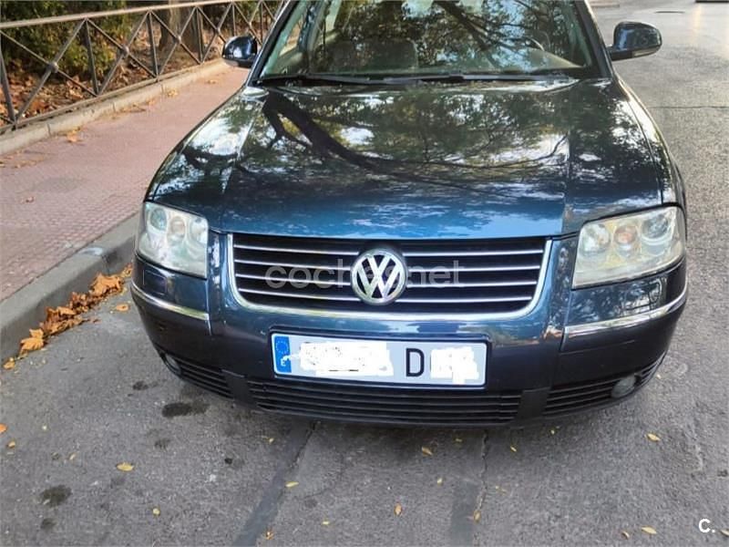 Azul Usado 2004 VW Passat Advance Berlina | 3200 € (Precio justo) - Imagen 1/4