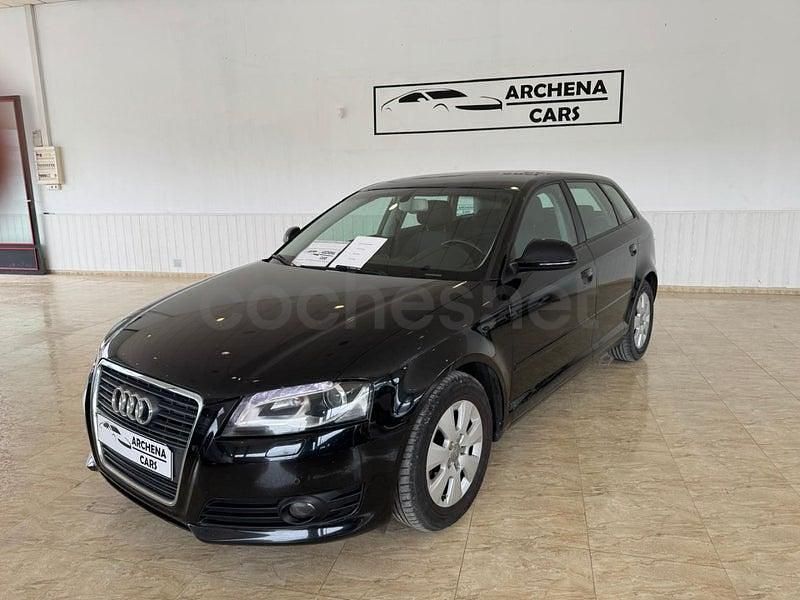 Käytetty Audi A3 Ambition 105 HP (77 kW) 2012 Musta Viistoperä