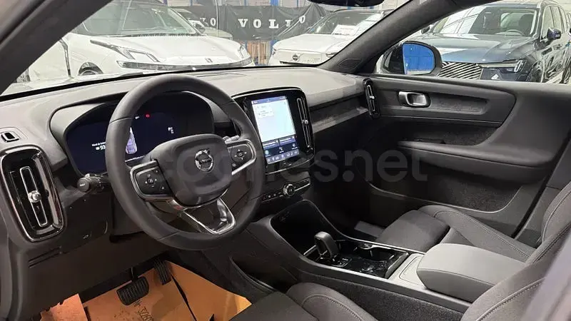 Nuevo Volvo EC40 Plus 300 kW (408 CV) 2025 Eléctrico SUV