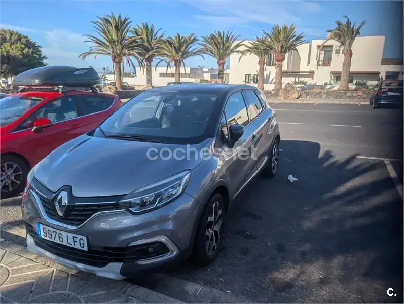 Begagnad Renault Captur Version S 150 HK (110 kW) 2020 Grå SUV