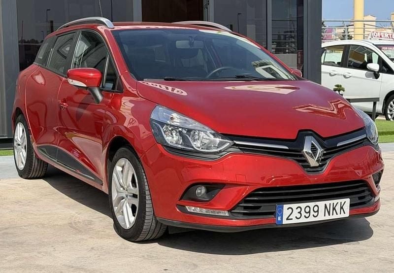 Usado Renault Clio IV LIMITED 90 CV (66 kW) 2019 Rojo Utilitario