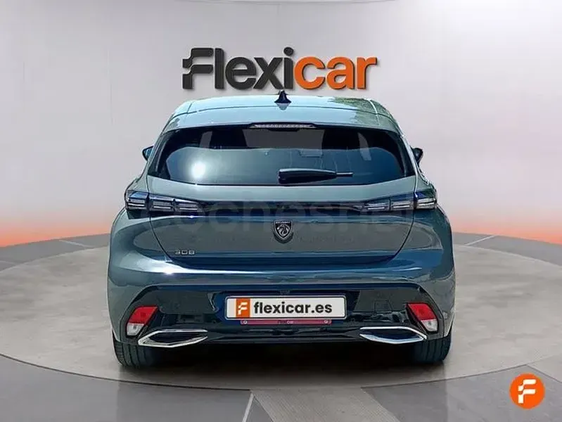 Usado Peugeot 308 Allure 130 CV (95 kW) 2024 Gris / plata Berlina