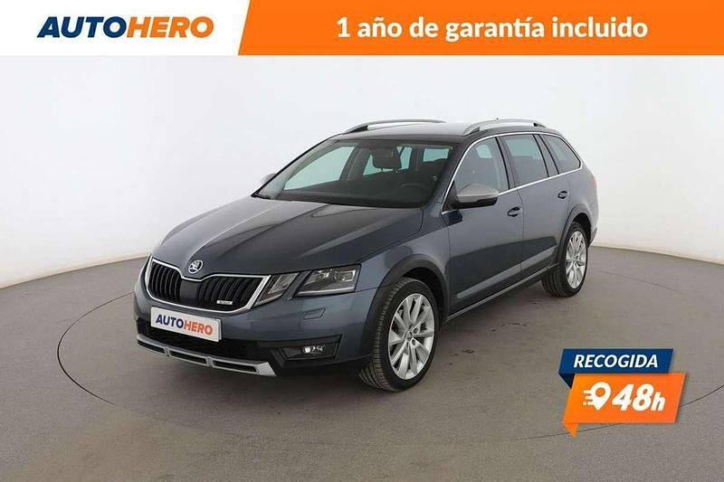 Gris Usado 2019 Skoda Octavia Scout 4x4 Familiar | 17.999 € (Precio justo) - Imagen 1/3