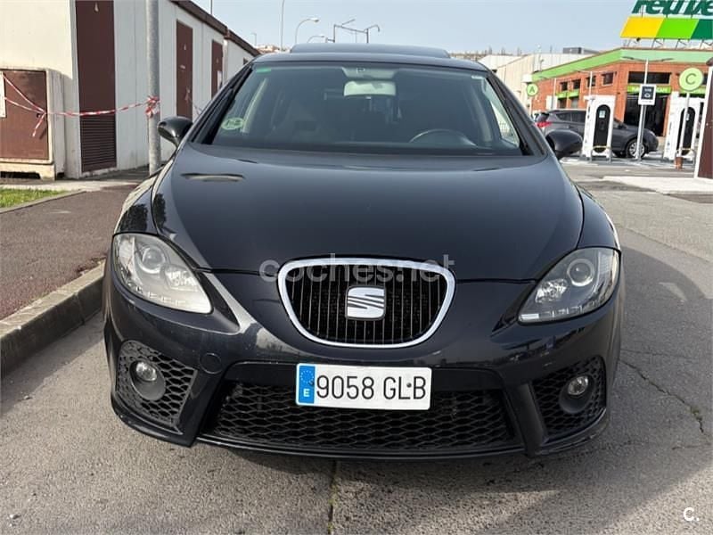 Usado Seat Leon FR 170 CV (125 kW) 2009 Negro Utilitario