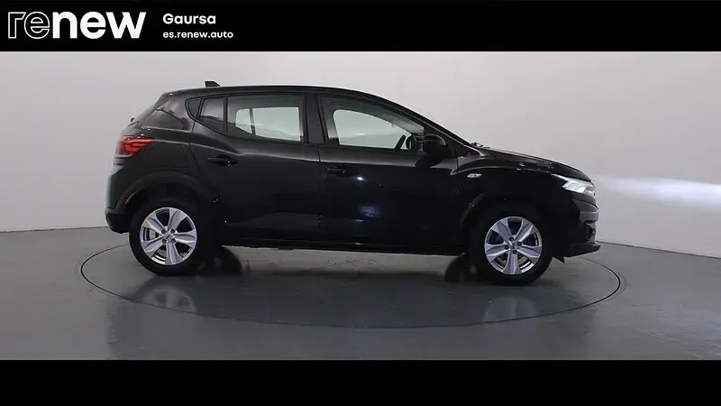 Käytetty Dacia Sandero Expression 90 HP (66 kW) 2023 Musta Sedan
