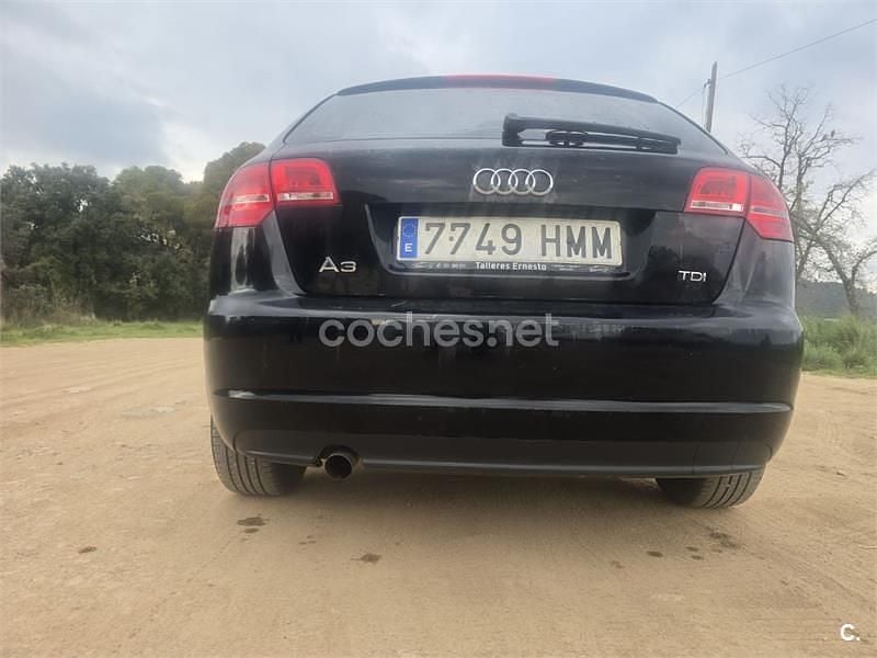 Usado Audi A3 Attraction 105 HP (77 kW) 2012 Preto Citadino