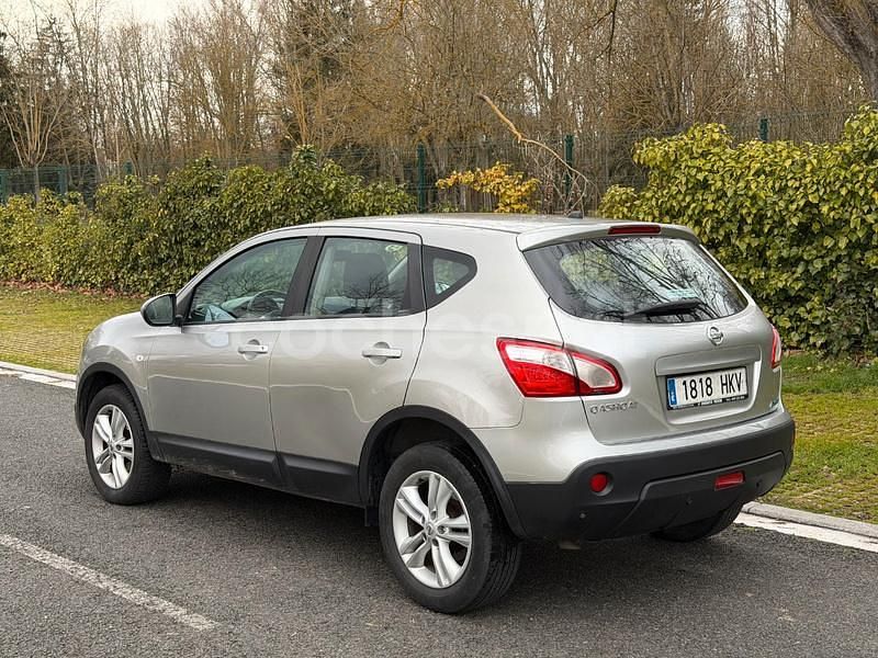 Usado Nissan Qashqai Visia 130 CV (95 kW) 2012 Gris / plata SUV
