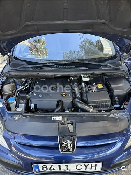 Usado Peugeot 307 110 CV (80 kW) 2004 Azul Berlina