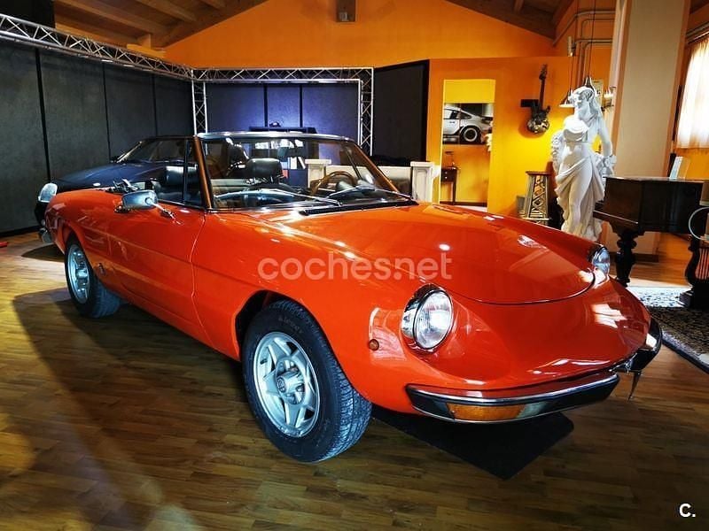 Usado Alfa Romeo Spider 128 CV (94 kW) 1984 Rojo Descapotable