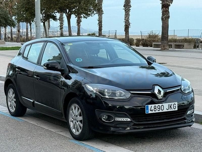 Negro Usado 2015 Renault Mégane LIMITED Berlina | 6500 € (Super precio) - Imagen 1/4