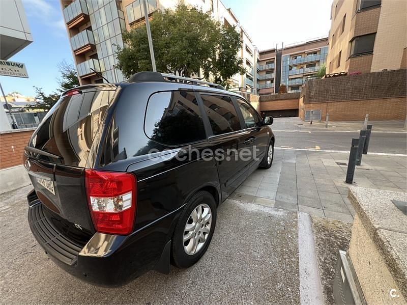 Negro Usado 2008 Kia Carnival Monovolumen | 6300 € (Precio justo) - Imagen 1/4