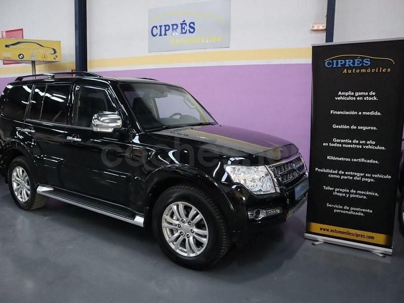 Usado Mitsubishi Montero 190 CV (139 kW) 2018 Negro SUV